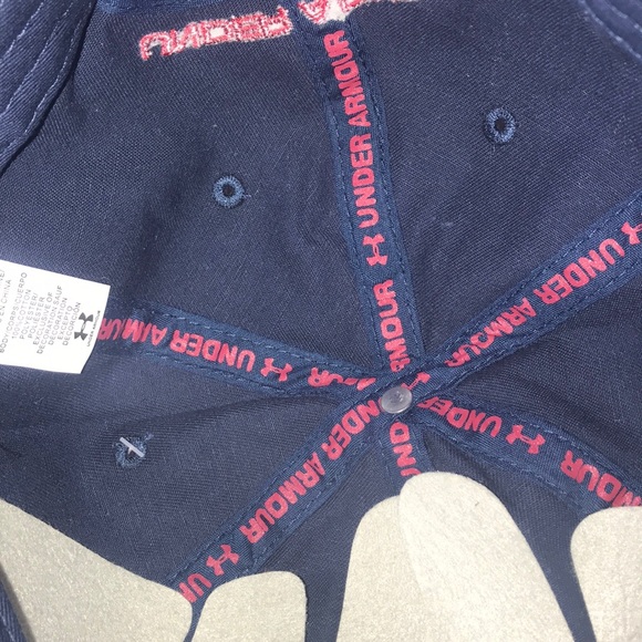 Under amour hat - Picture 6 of 7